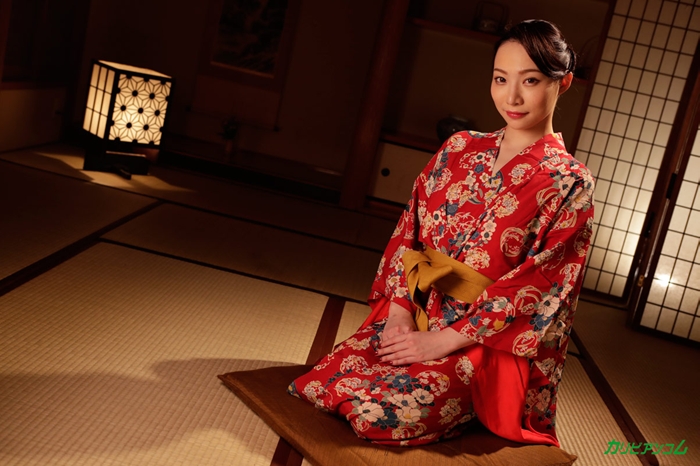  吉岡蓮美 騎乗位